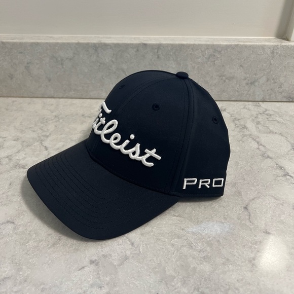 Titleist Adult Tour Performance Golf Hat, Black - Picture 4 of 6